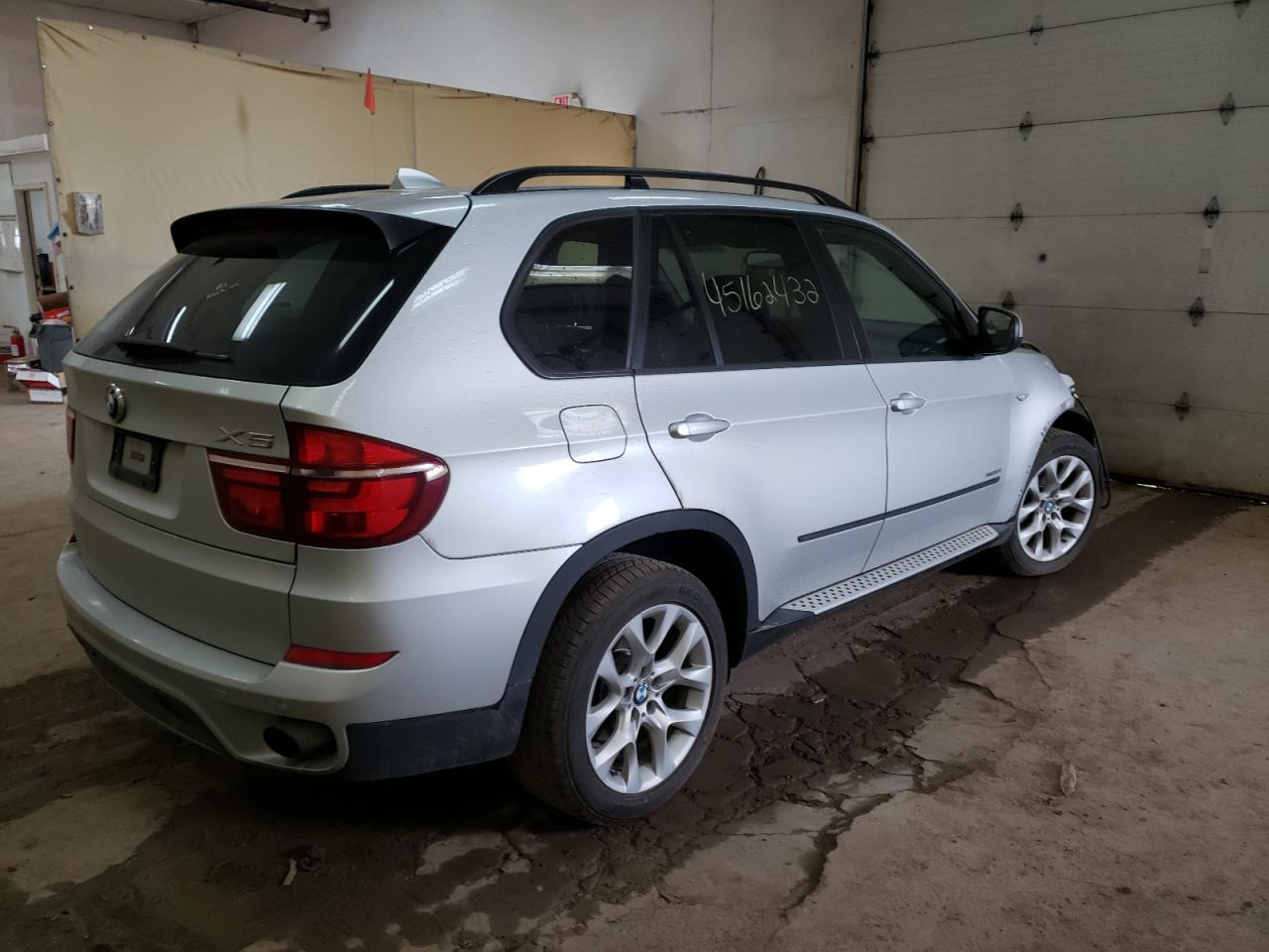 Photo 4 from auction – 2012 BMW X5 XDRIVE3 with VIN 5UXZV4C54CL751109