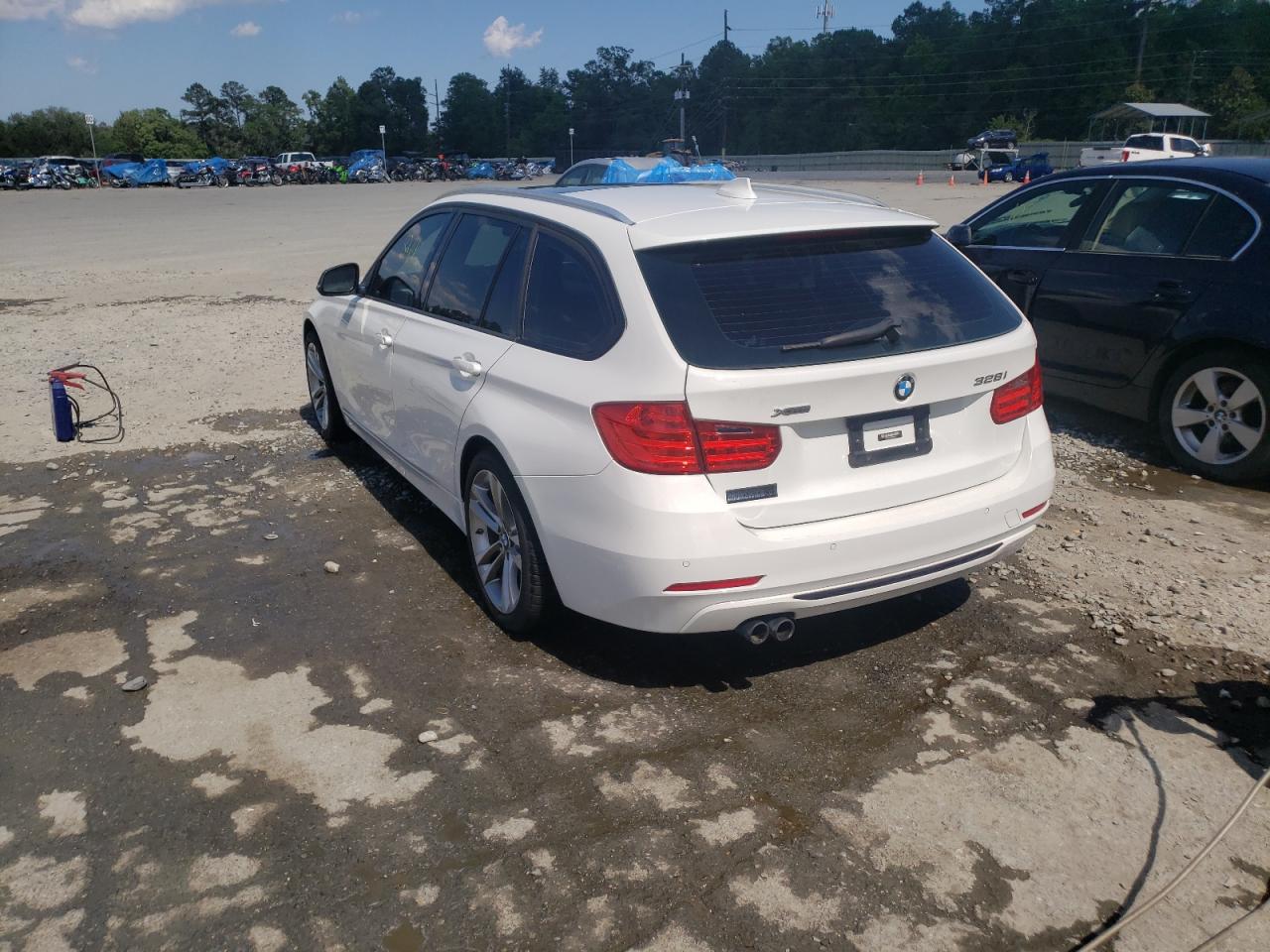Photo 3 from auction – 2014 BMW 328 XI with VIN WBA3G7C54EKN36256