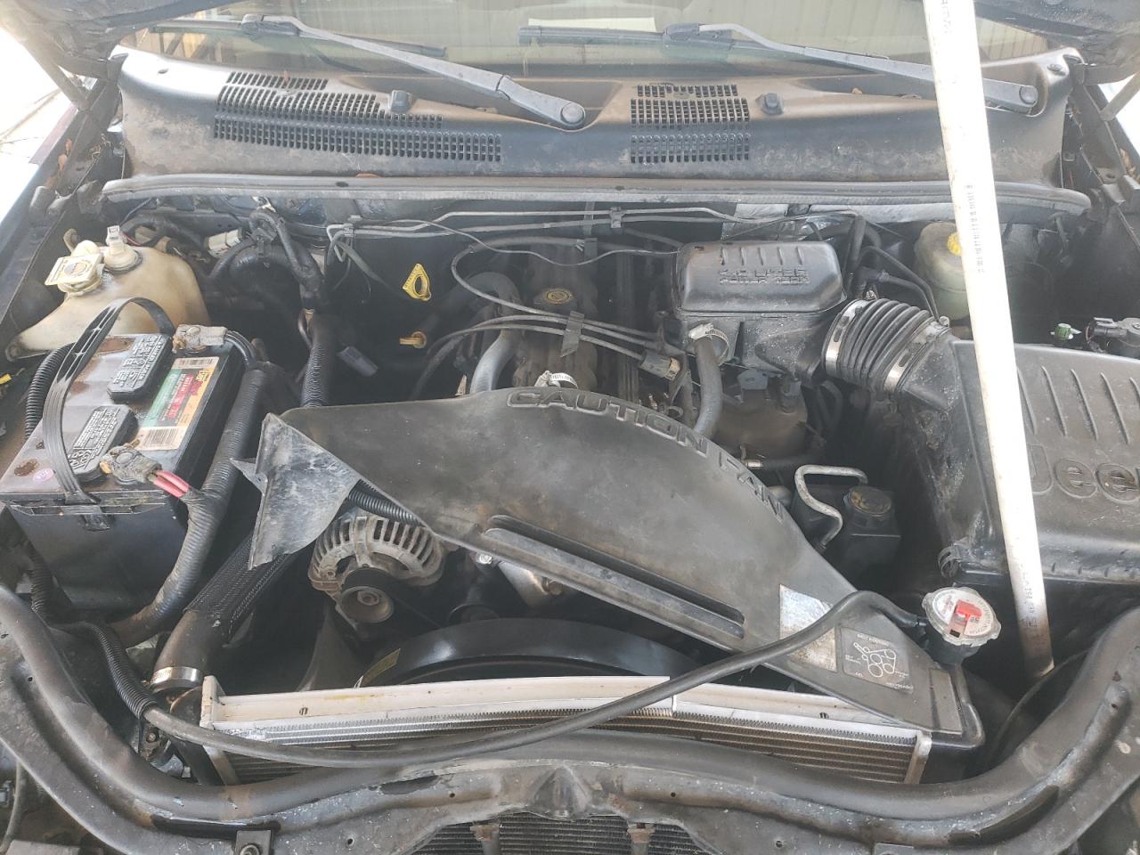 Photo 7 from auction – 2002 JEEP GRAND CHER with VIN 1J4GX48SX2C247061