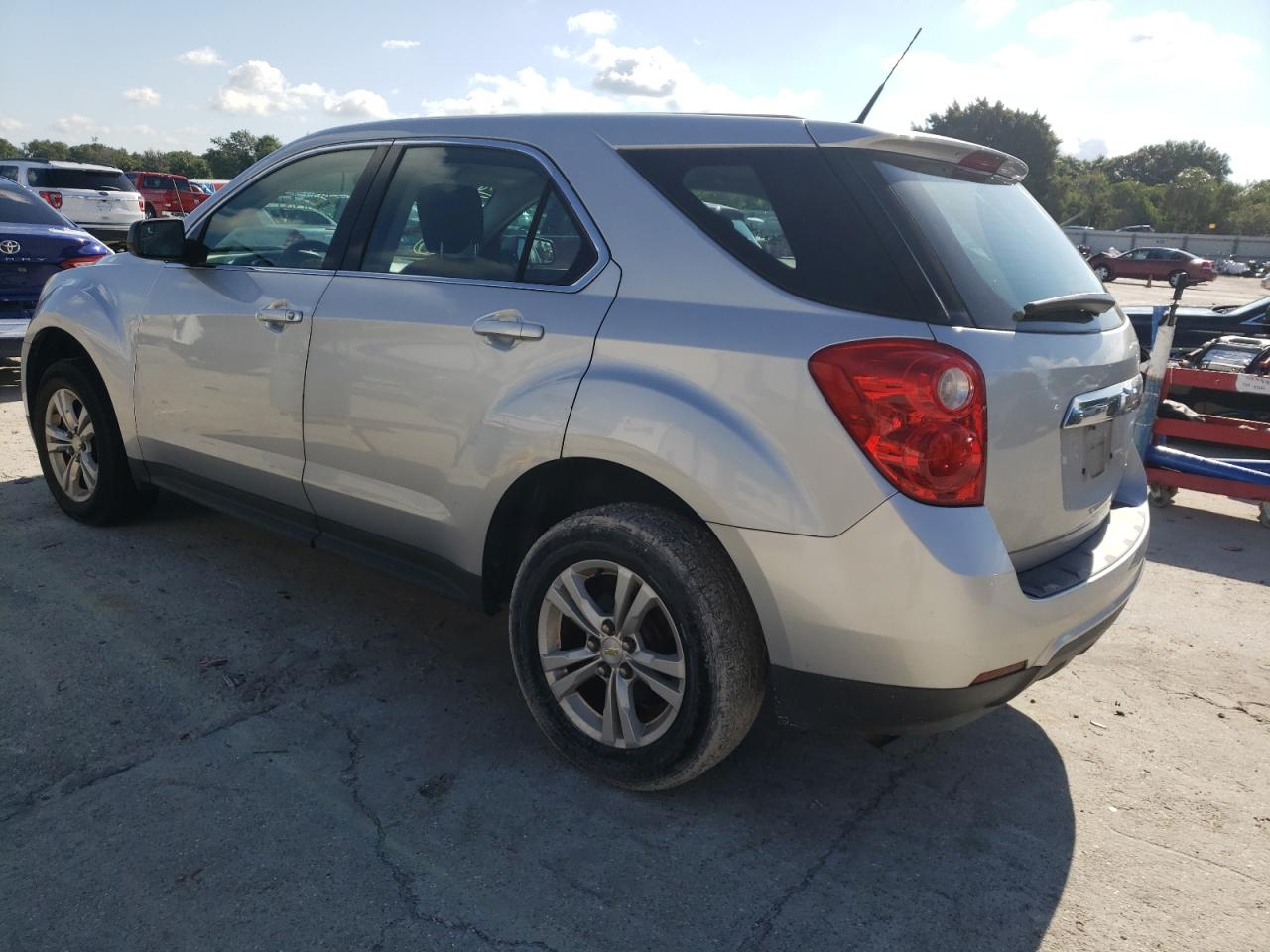 Photo 3 from auction – 2012 CHEVROLET EQUINOX LS with VIN 2GNALBEK0C6323985