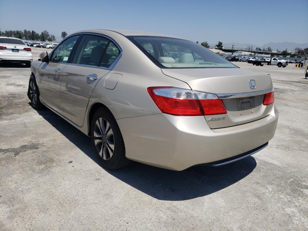 Photo 3 from auction – 2015 HONDA ACCORD LX with VIN 1HGCR2F32FA054310