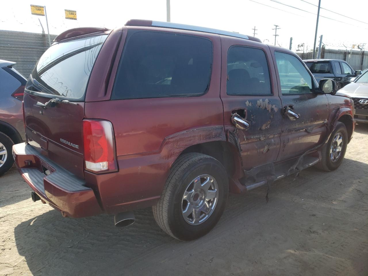 Photo 17 from auction – 2002 CADILLAC ESCALADE L with VIN 1GYEK63N12R139220