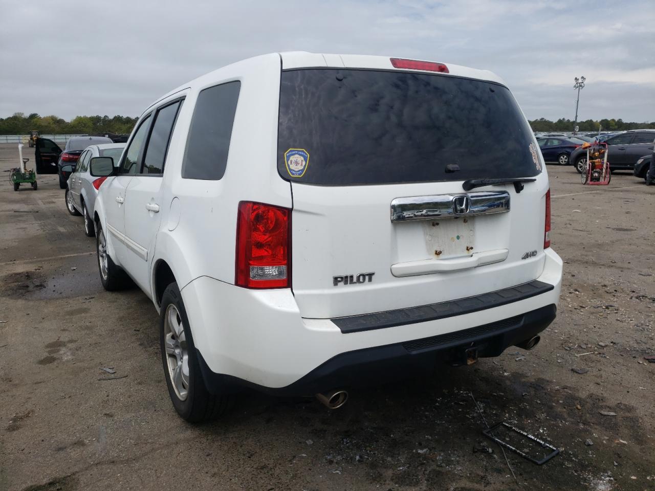 Photo 3 from auction – 2012 HONDA PILOT EXL with VIN 5FNYF4H52CB077175