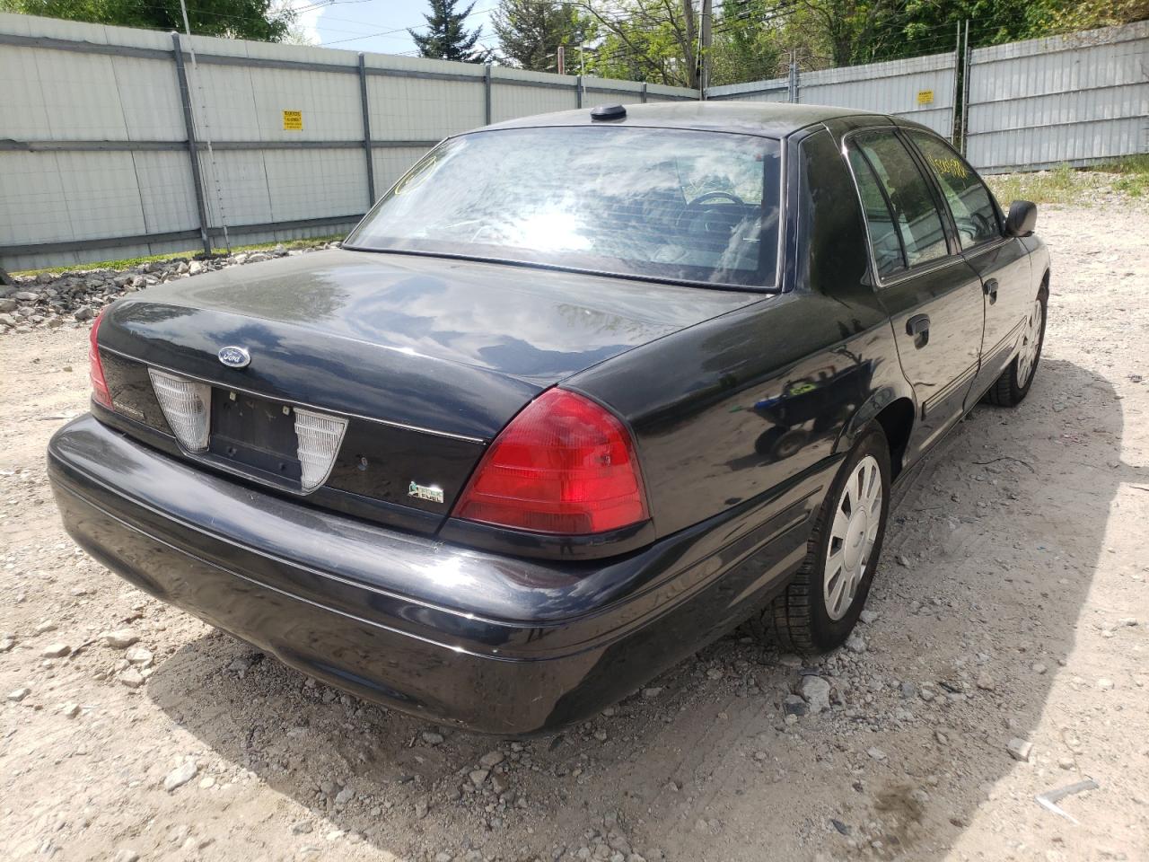 Photo 4 from auction – 2009 FORD CROWN VICT with VIN 2FAHP71VX9X123049
