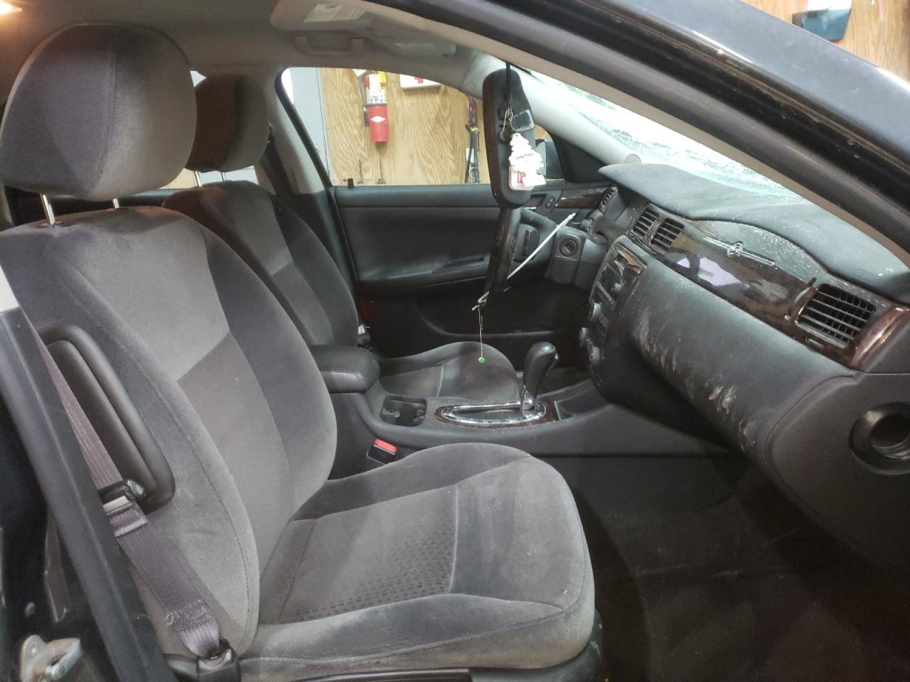 Photo 5 from auction – 2012 CHEVROLET IMPALA LT with VIN 2G1WB5E3XC1210031