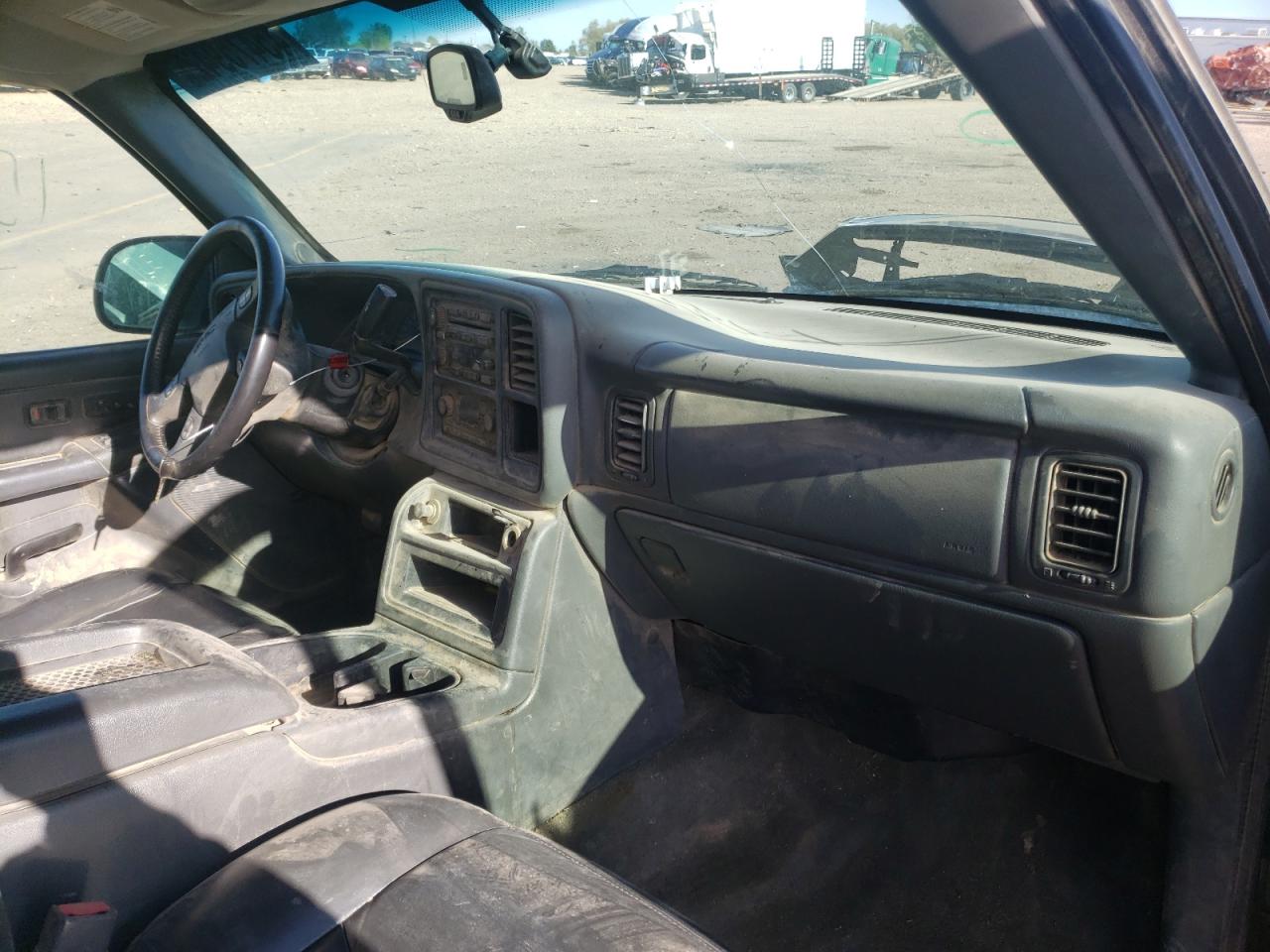 Photo 9 from auction – 2005 GMC NEW SIERRA with VIN 1GTEK19B35Z289579