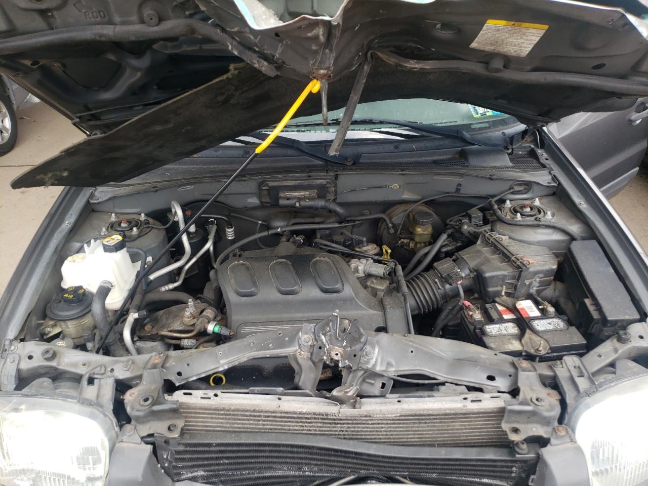 Photo 7 from auction – 2002 FORD ESCAPE XLS with VIN 1FMYU01162KC16050