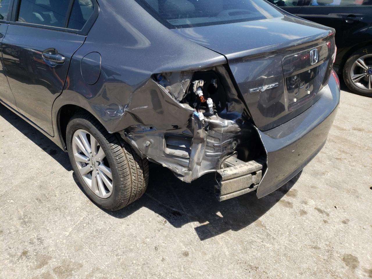 Photo 9 from auction – 2012 HONDA CIVIC EXL with VIN 19XFB2F94CE043354