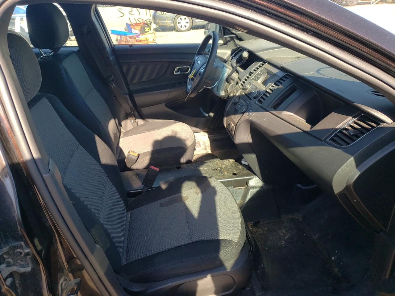 Photo 5 from auction – 2014 FORD TAURUS POL with VIN 1FAHP2MK4EG153569