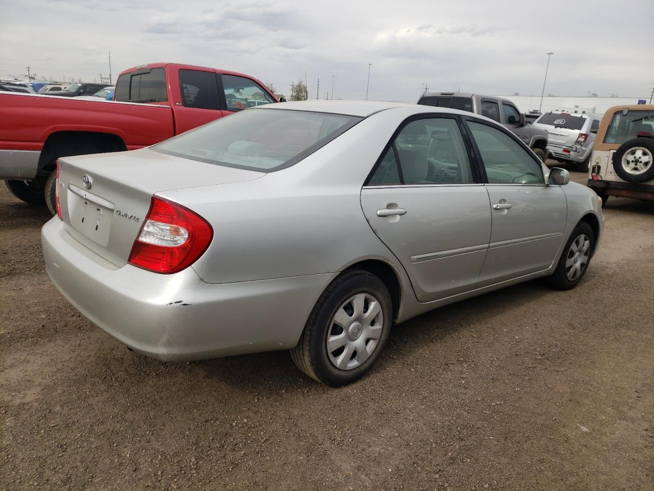 Photo 4 from auction – 2002 TOYOTA CAMRY LE with VIN 4T1BE32K62U501444