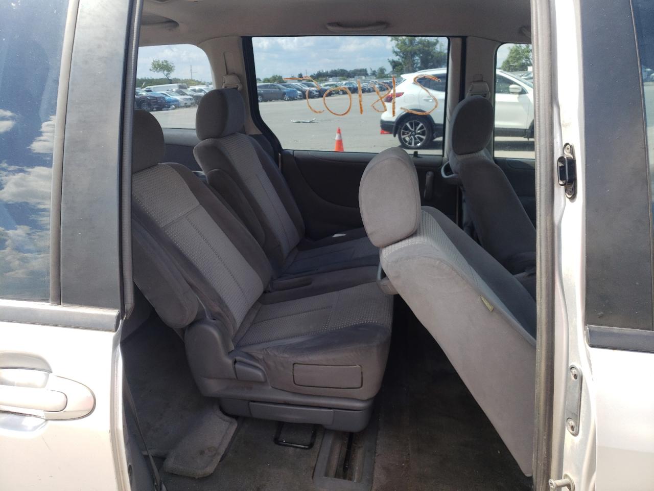 Photo 6 from auction – 2005 MAZDA MPV WAGON with VIN JM3LW28J650552685