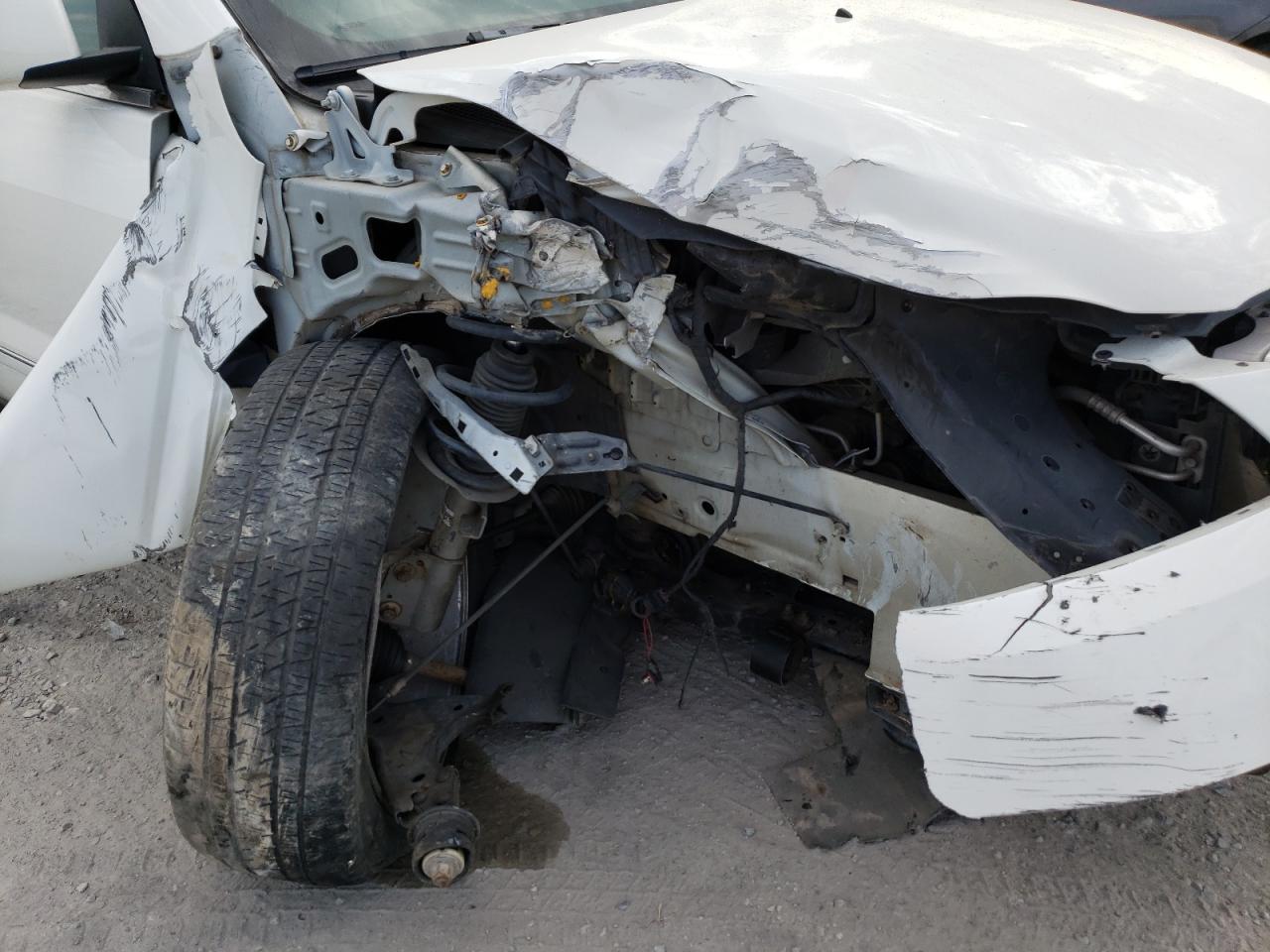 Photo 9 from auction – 2011 CHEVROLET TRAVERSE L with VIN 1GNKVLED5BJ175713