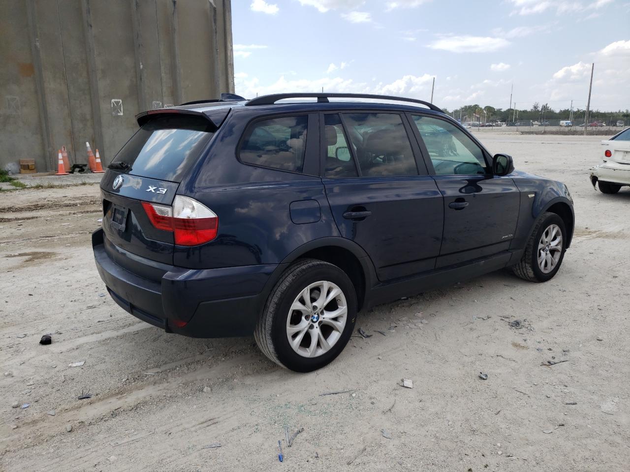 Photo 4 from auction – 2010 BMW X3 XDRIVE3 with VIN WBXPC9C43AWJ35158