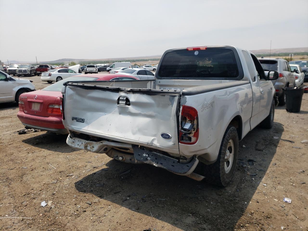 Photo 4 from auction – 2002 FORD F150 with VIN 1FTRX17232KE41113