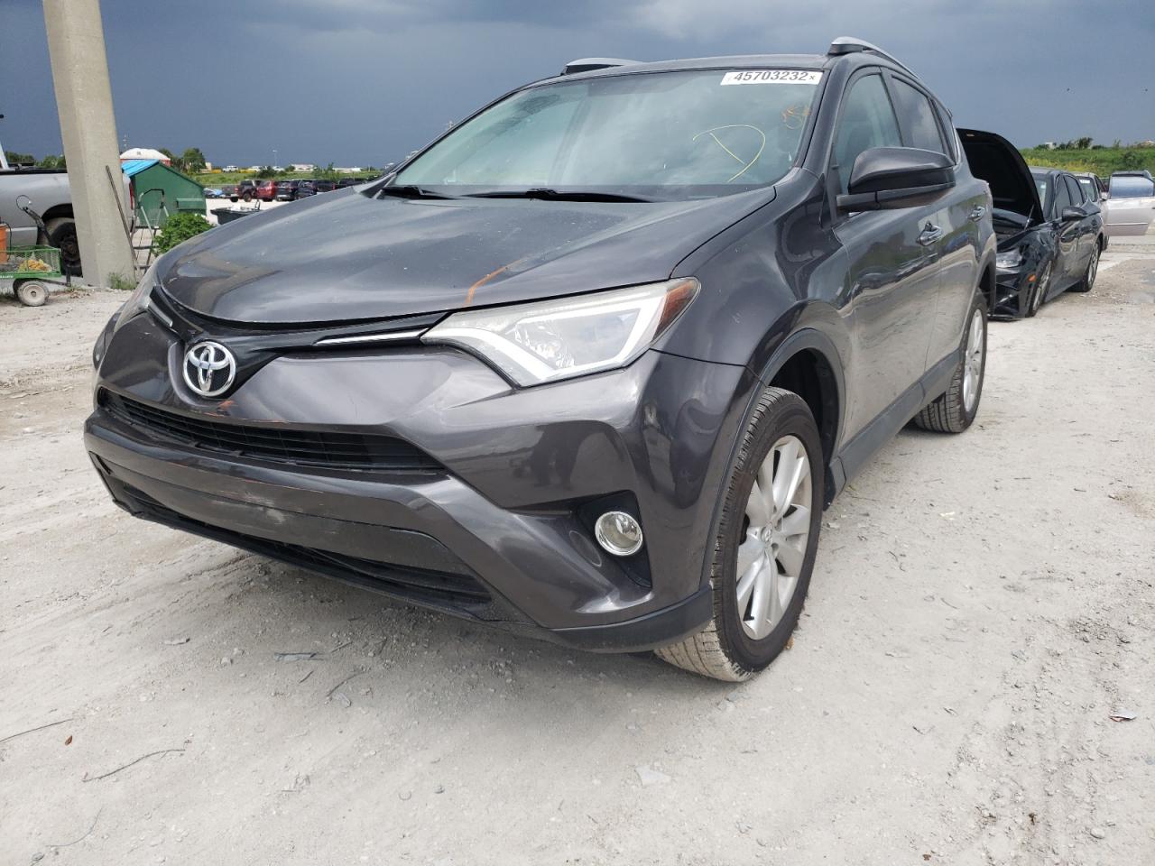 Photo 2 from auction – 2016 TOYOTA RAV4 LE with VIN 2T3ZFREVXGW275072