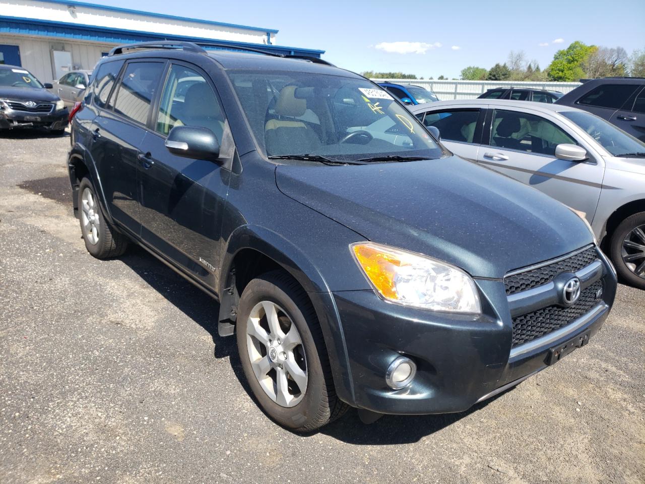 TOYOTA RAV4 LIMIT 2011 with VIN 2T3DK4DV7BW041152 - Photo from auction