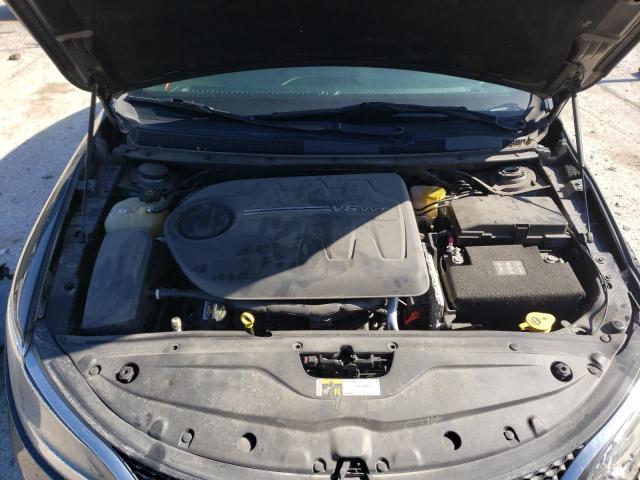 Photo 7 from auction – 2015 CHRYSLER 200 C with VIN 1C3CCCCG0FN673448