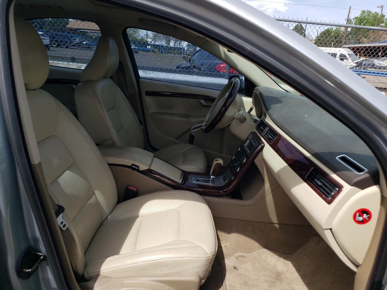 Photo 5 from auction – 2008 VOLVO S80 V8 with VIN YV1AH852281078219