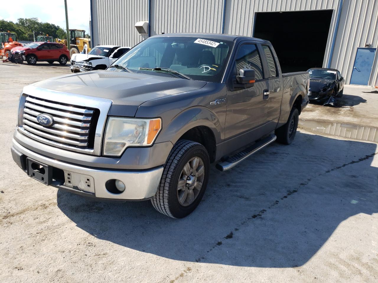 Photo 2 from auction – 2011 FORD F150 SUPER with VIN 1FTFX1CF6BFA17798