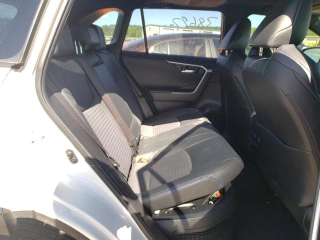 Photo 6 from auction – 2019 TOYOTA RAV4 XSE with VIN JTMEWRFV9KJ014696