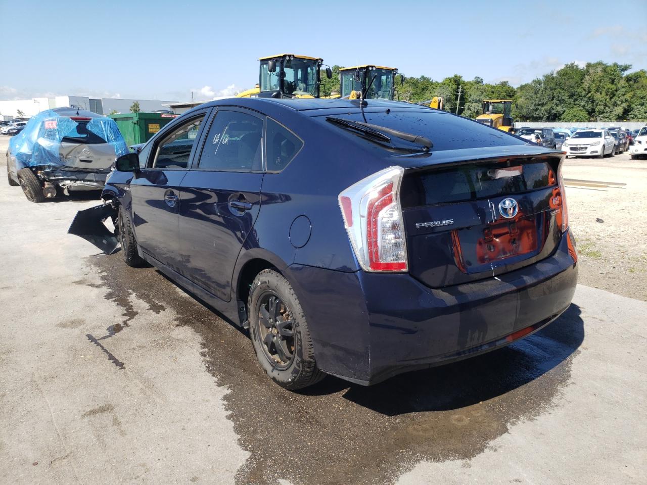 Photo 3 from auction – 2013 TOYOTA PRIUS with VIN JTDKN3DU4D0341450
