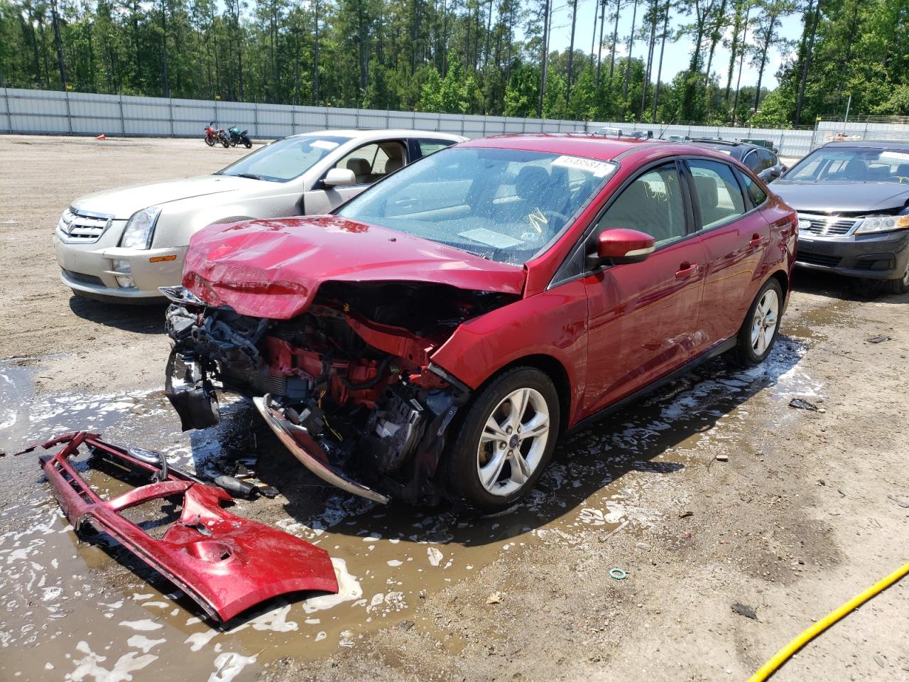 Photo 2 from auction – 2014 FORD FOCUS SE with VIN 1FADP3F22EL297968