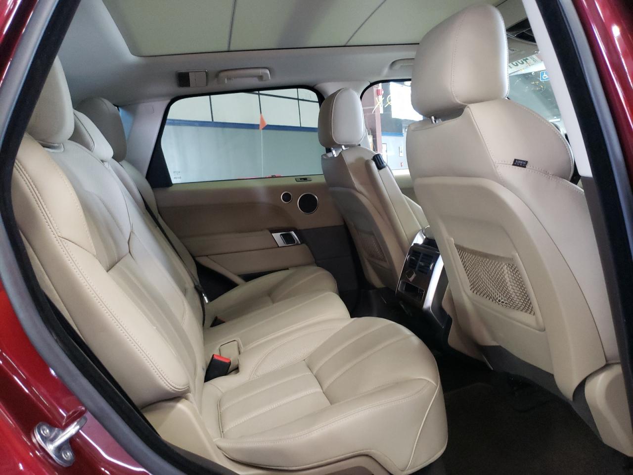 Photo 6 from auction – 2015 LAND ROVER RANGE ROVE with VIN SALWR2VF3FA519161