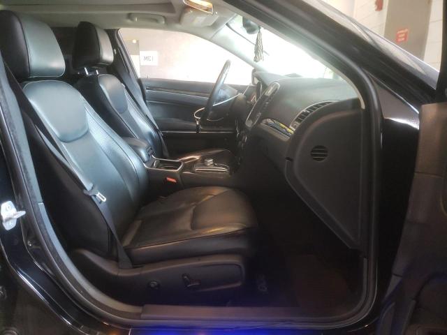 Photo 5 from auction – 2016 CHRYSLER 300C with VIN 2C3CCAEG4GH151739