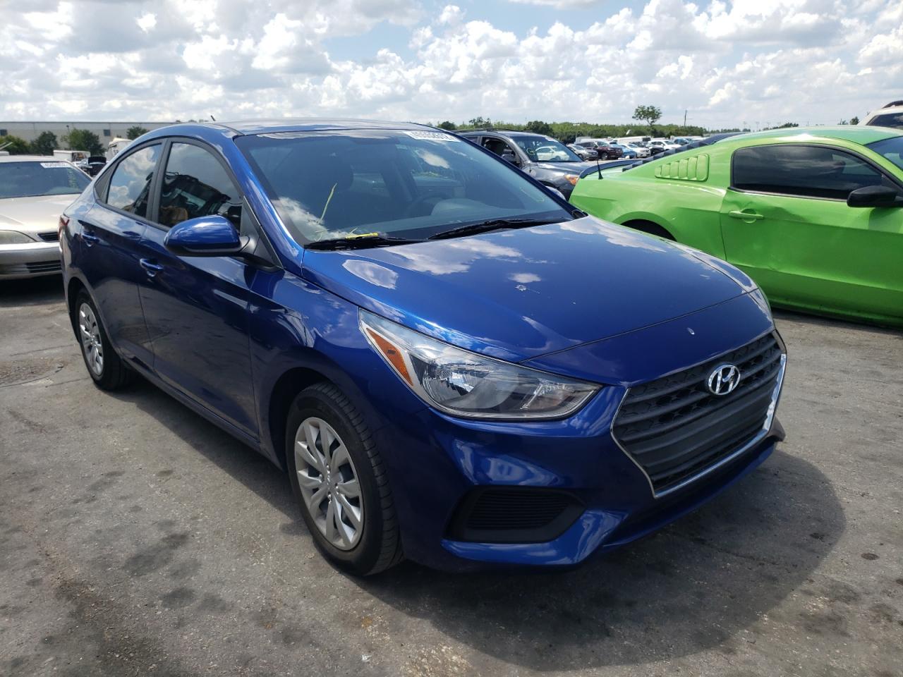 HYUNDAI ACCENT SE 2018 with VIN 3KPC24A39JE021705 - Photo from auction