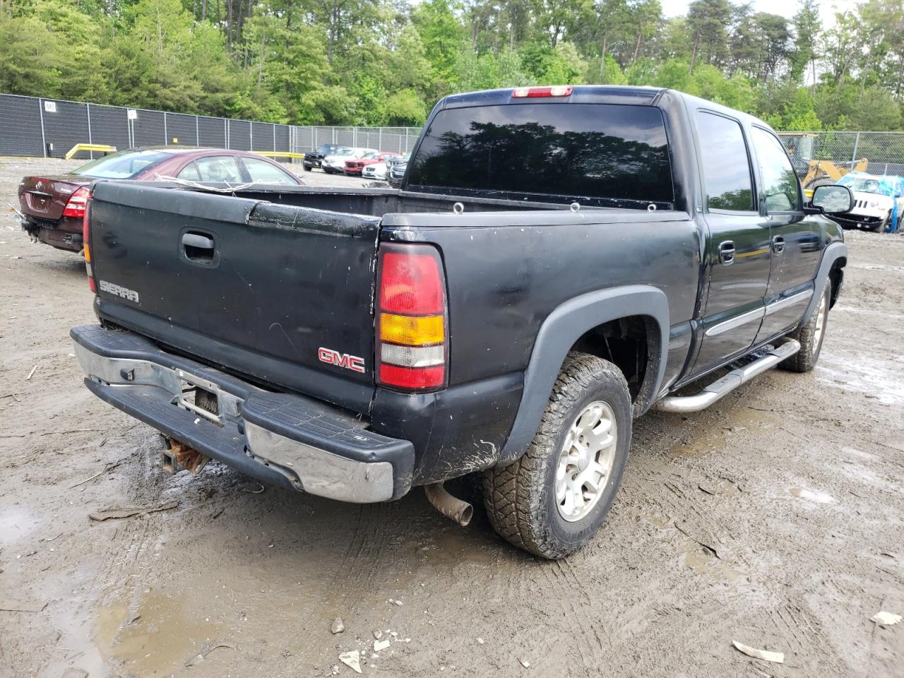 Photo 4 from auction – 2005 GMC NEW SIERRA with VIN 2GTEK13T551196234