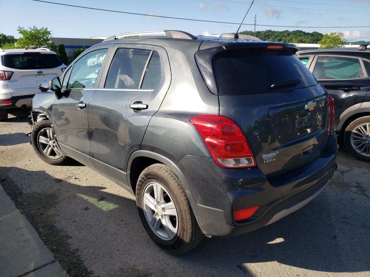 Photo 3 from auction – 2019 CHEVROLET TRAX 1LT with VIN 3GNCJLSB5KL390455