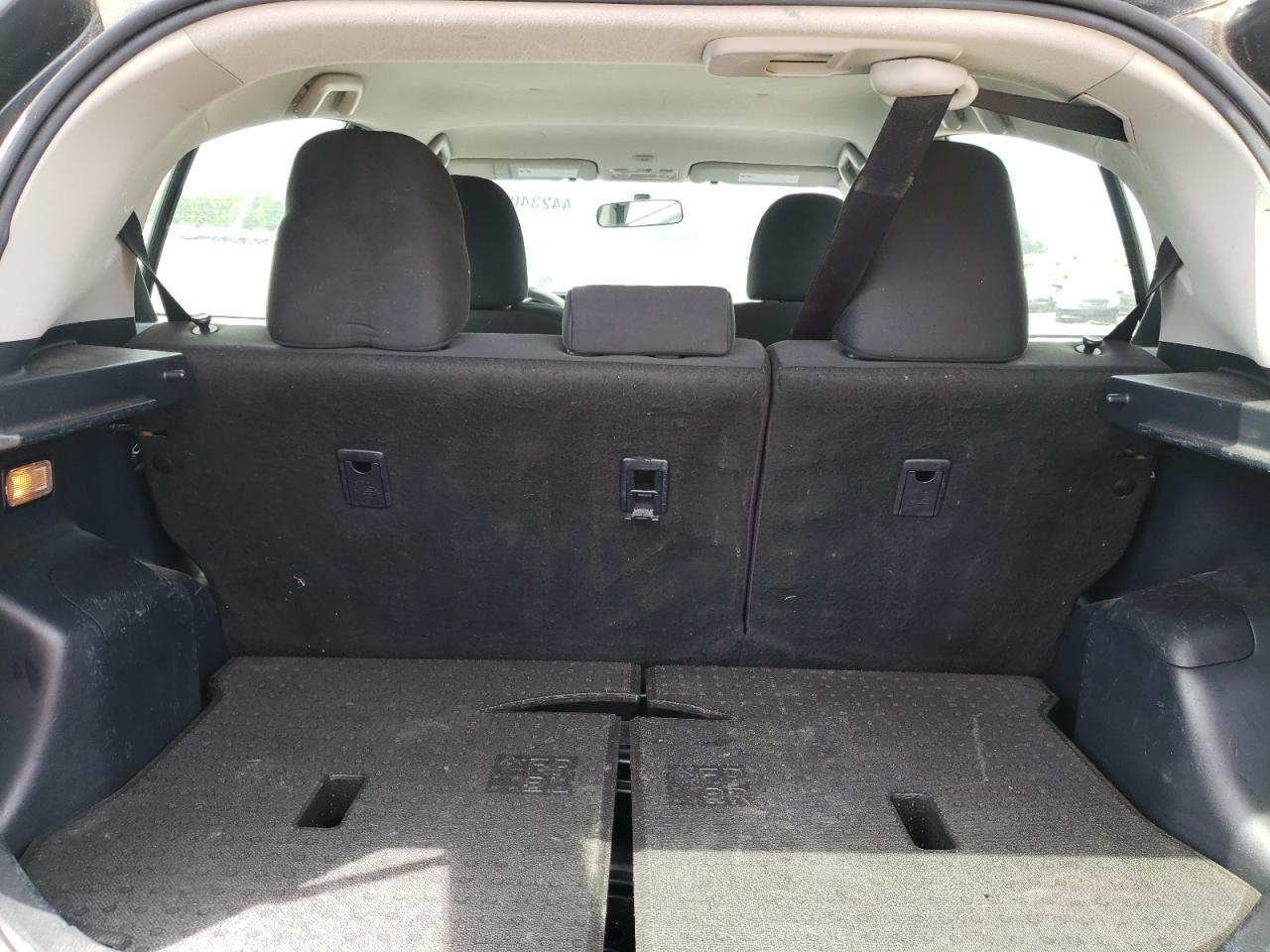 Photo 9 from auction – 2013 TOYOTA PRIUS C with VIN JTDKDTB37D1554383
