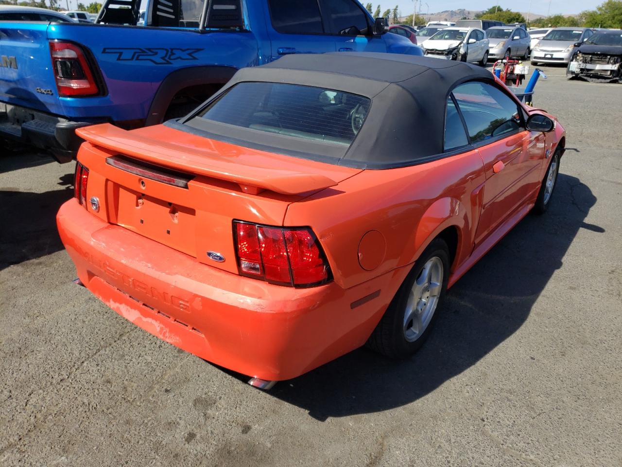Photo 4 from auction – 2004 FORD MUSTANG with VIN 1FAFP44454F123201