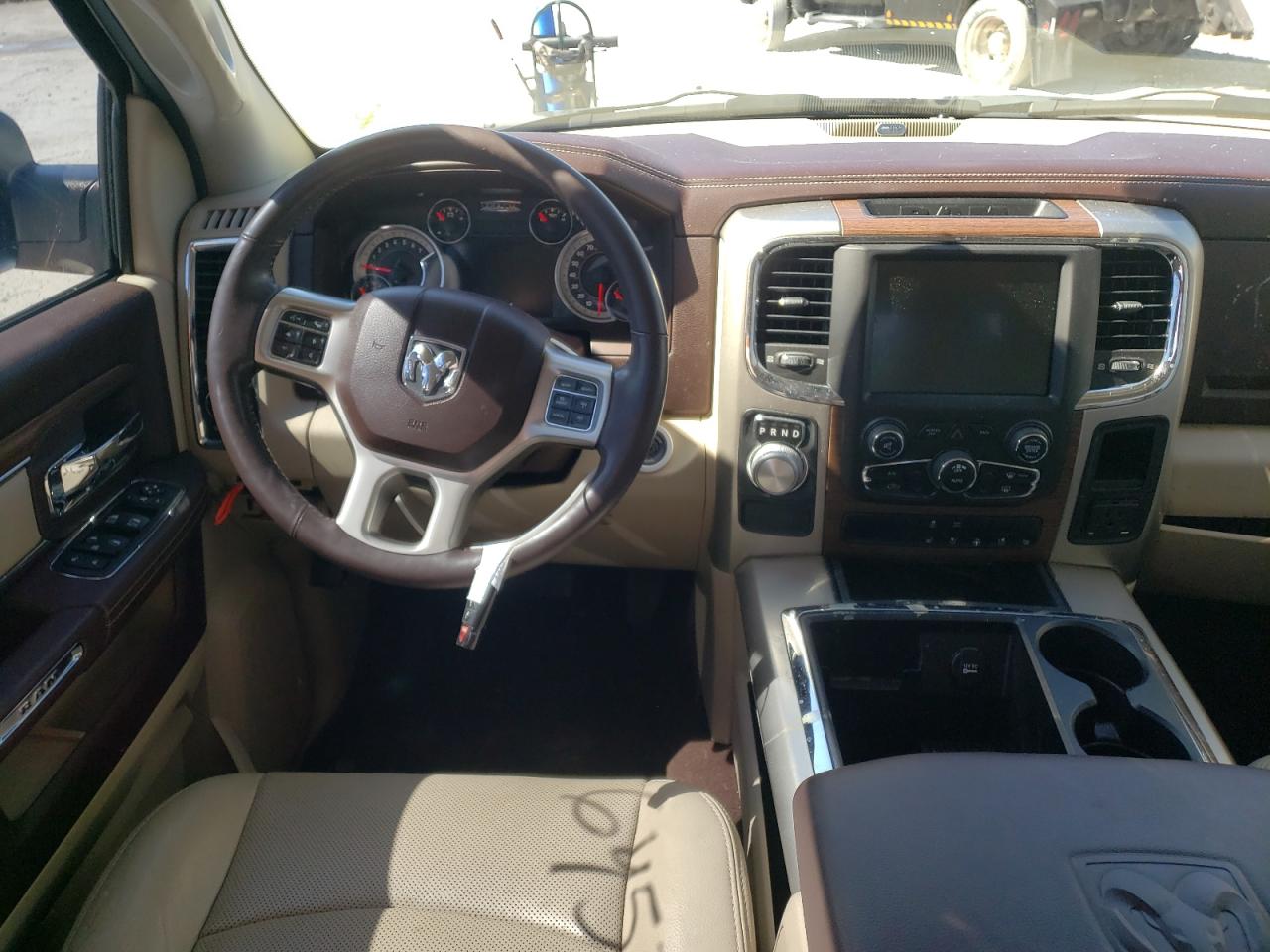 Photo 9 from auction – 2014 RAM 1500 LARAM with VIN 1C6RR6NT1ES332647