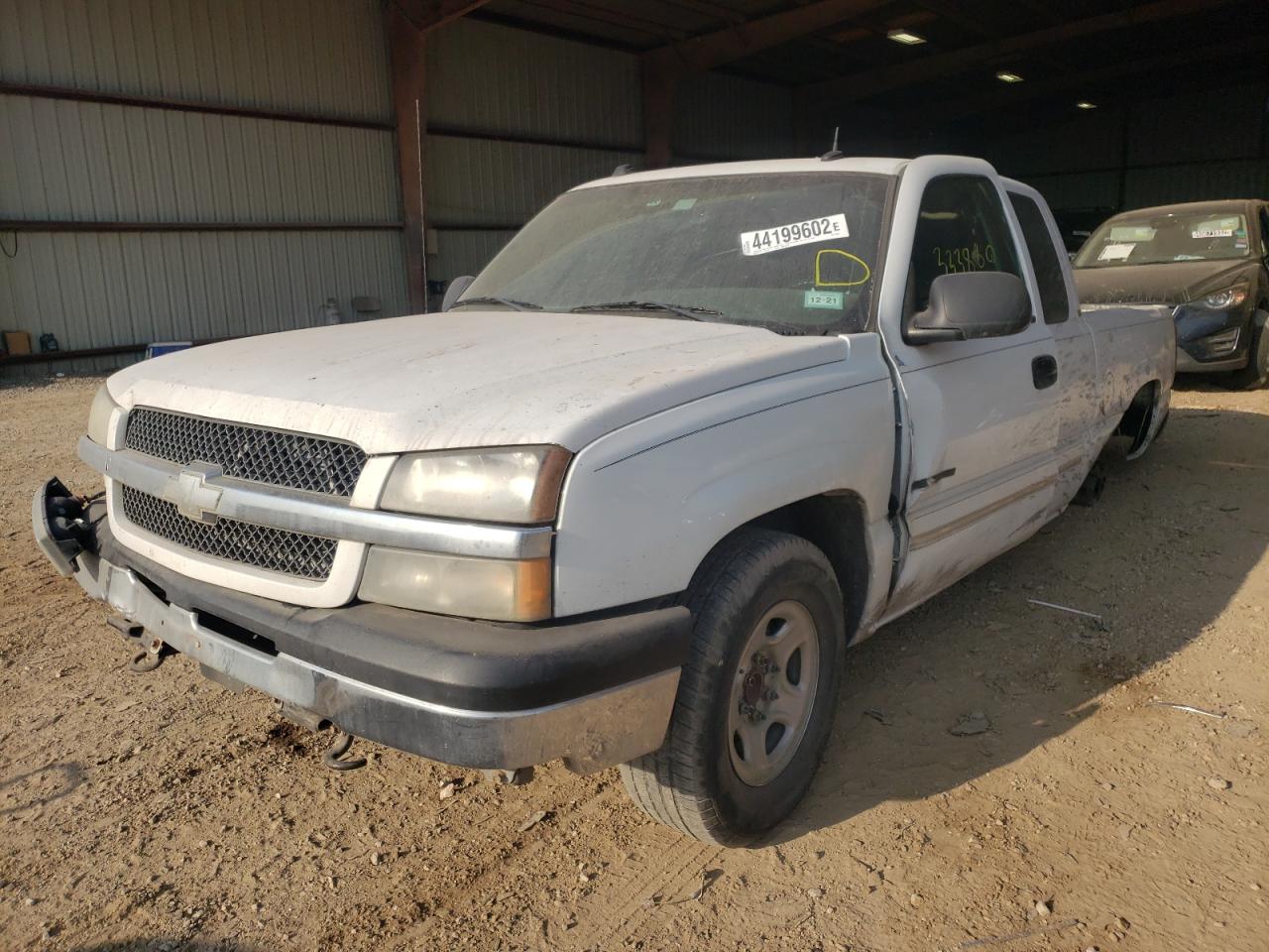 Photo 2 from auction – 2004 CHEVROLET SILVERADO with VIN 2GCEC19V541200948