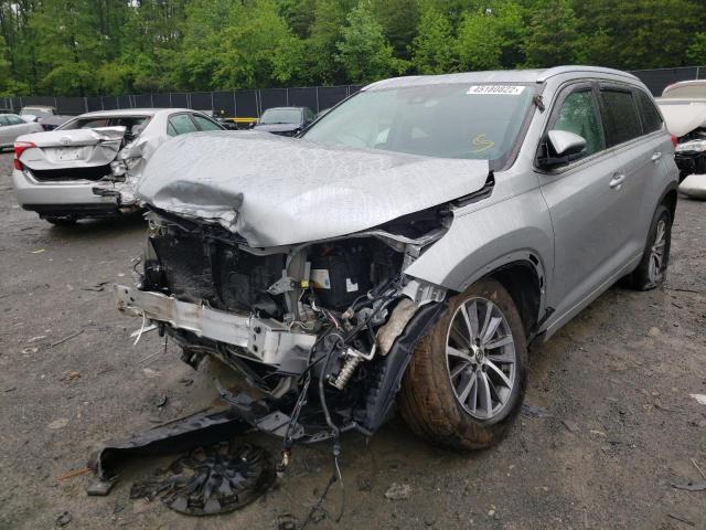 Foto 2 de la subasta – 2017 TOYOTA HIGHLANDER con VIN 5TDKZRFH5HS522390