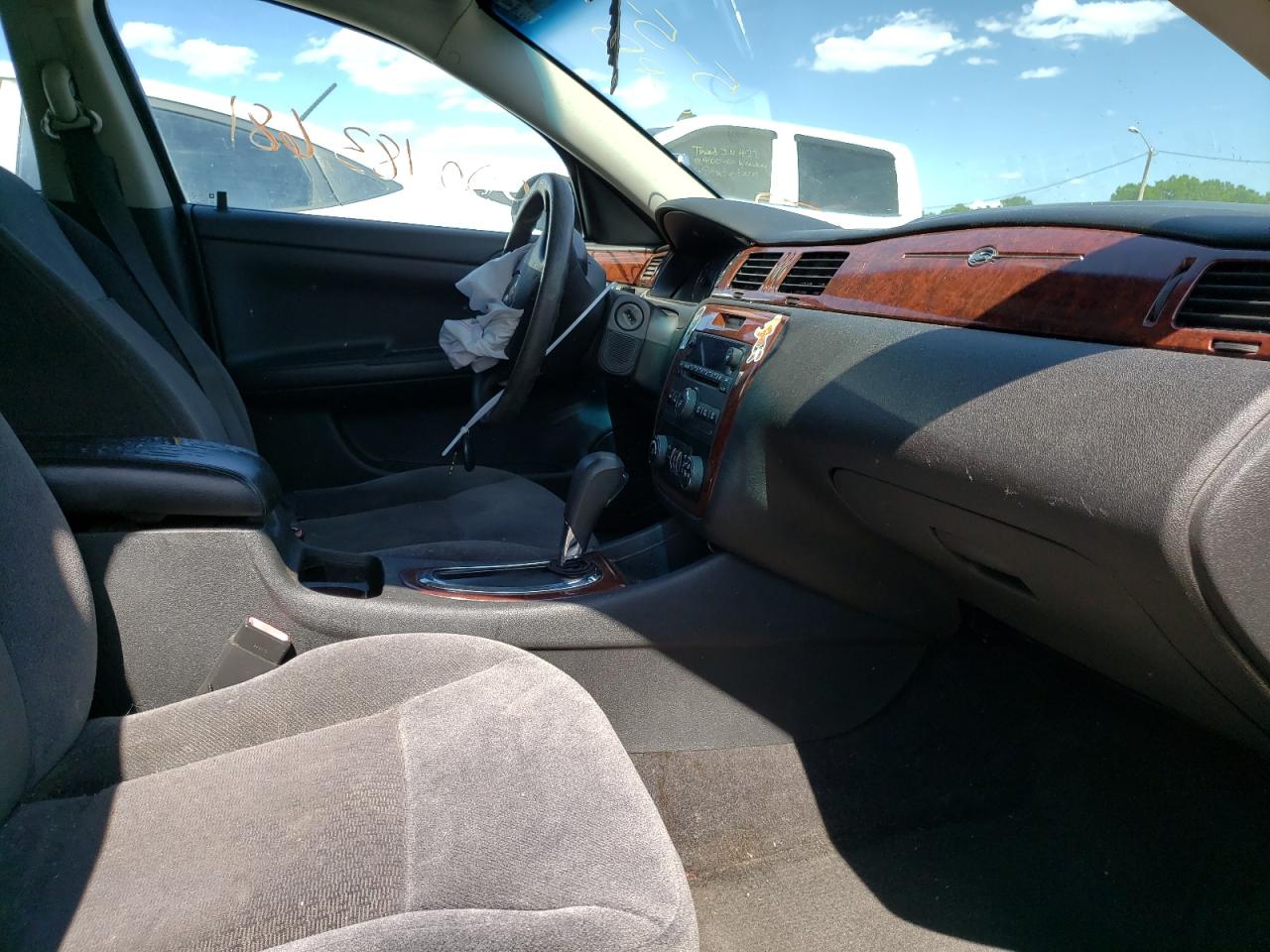 Photo 5 from auction – 2008 CHEVROLET IMPALA LT with VIN 2G1WT55K489127191