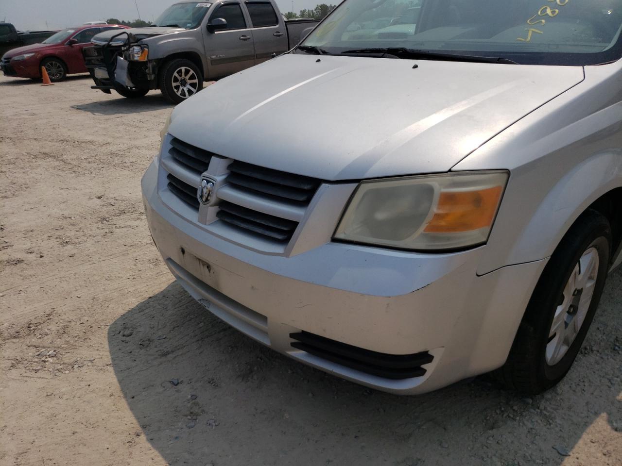 Photo 9 from auction – 2008 DODGE GRAND CARA with VIN 2D8HN44H08R601858
