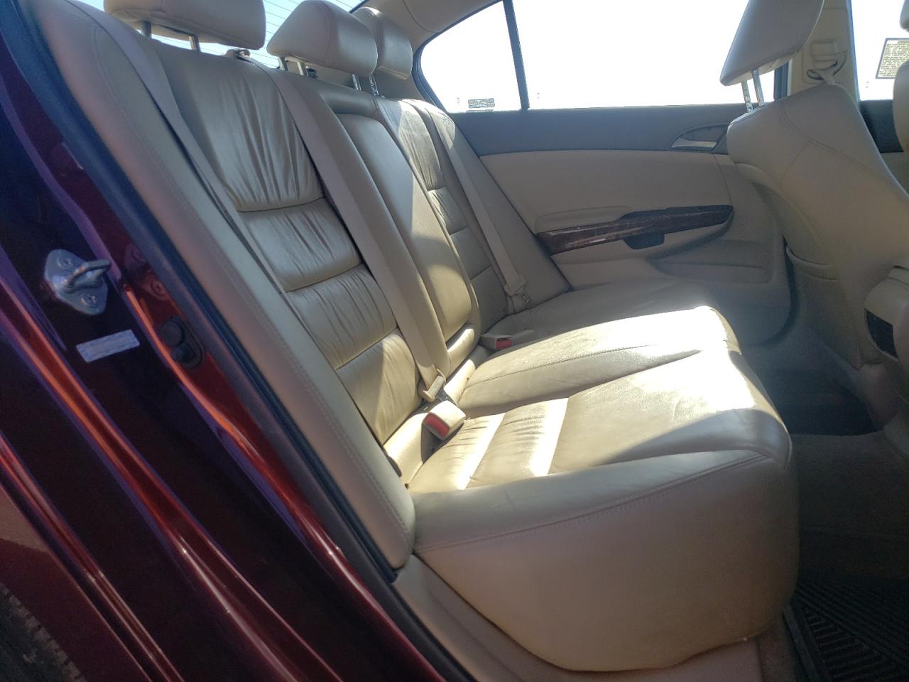 Photo 6 from auction – 2010 HONDA ACCORD EXL with VIN 1HGCP2F89AA196258