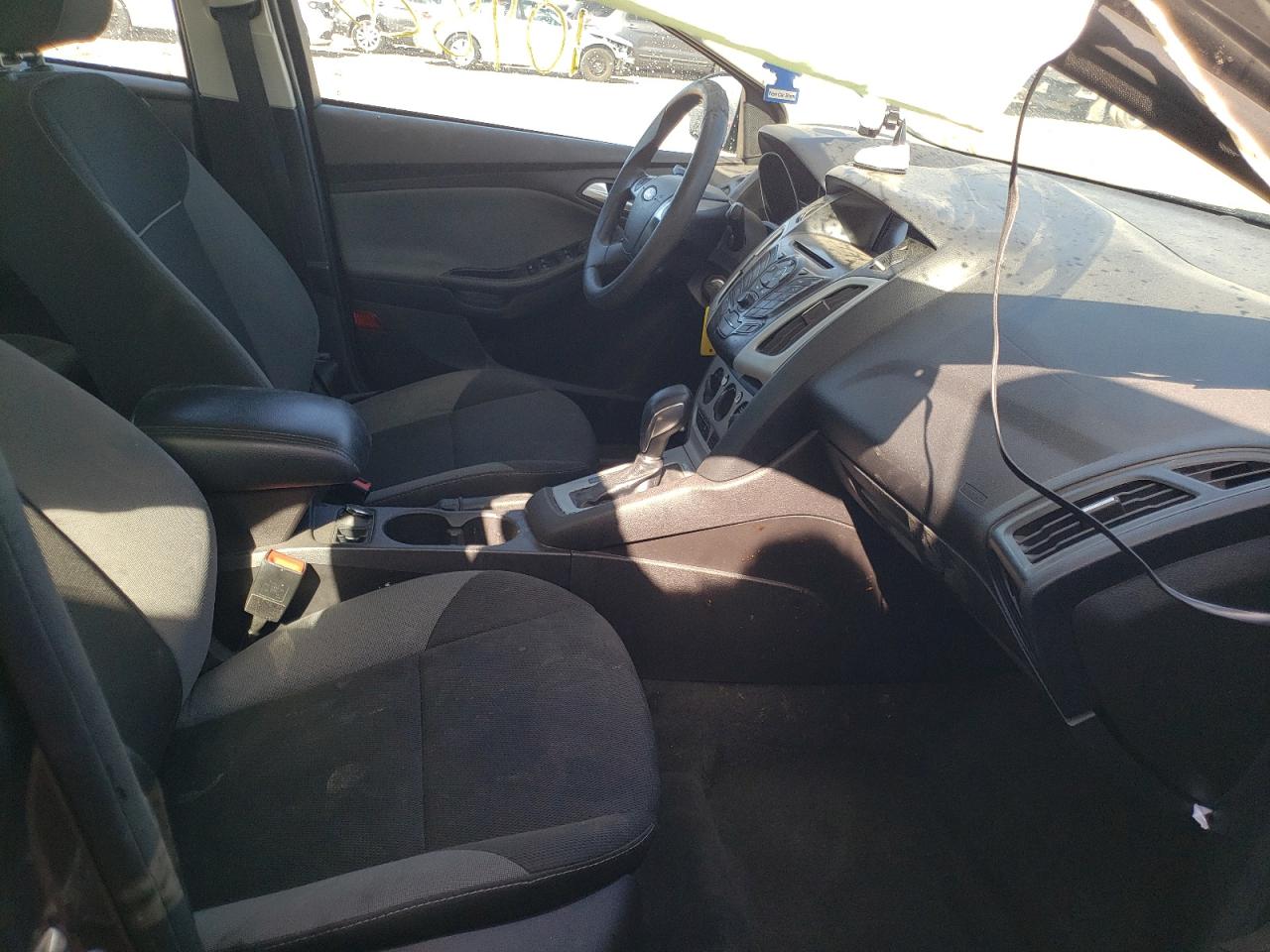 Photo 5 from auction – 2014 FORD FOCUS SE with VIN 1FADP3F28EL167757