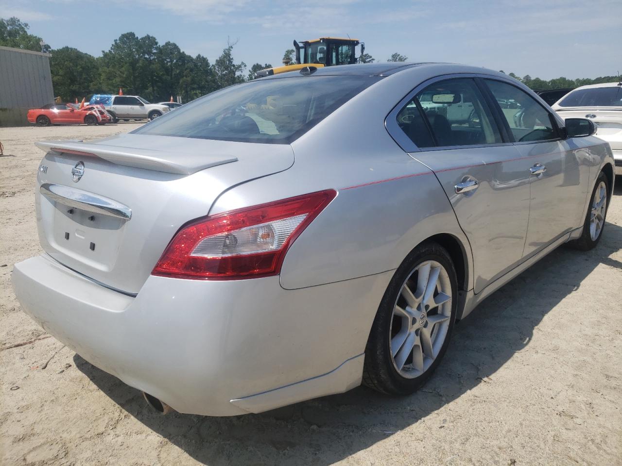 Photo 4 from auction – 2011 NISSAN MAXIMA S with VIN 1N4AA5AP6BC864911