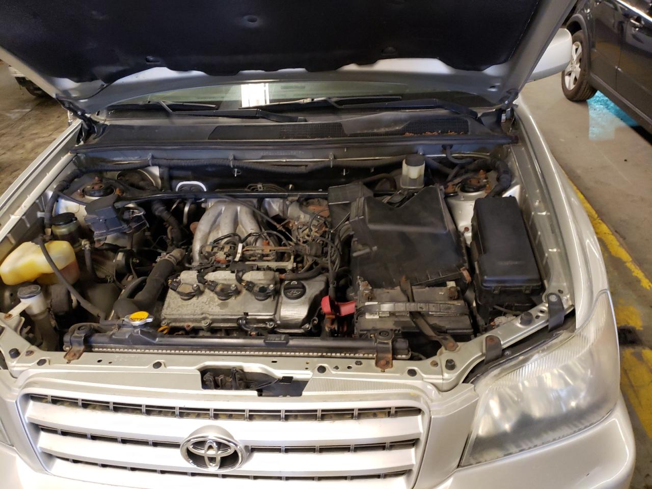 Photo 7 from auction – 2003 TOYOTA HIGHLANDER with VIN JTEGF21A930119679