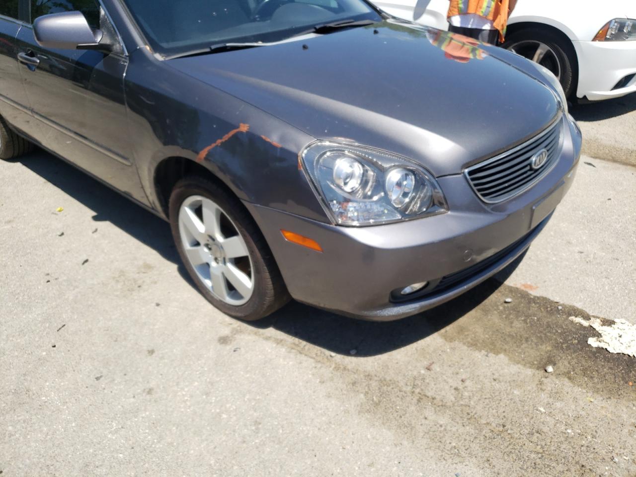 Photo 9 from auction – 2008 KIA OPTIMA LX with VIN KNAGE123685241716