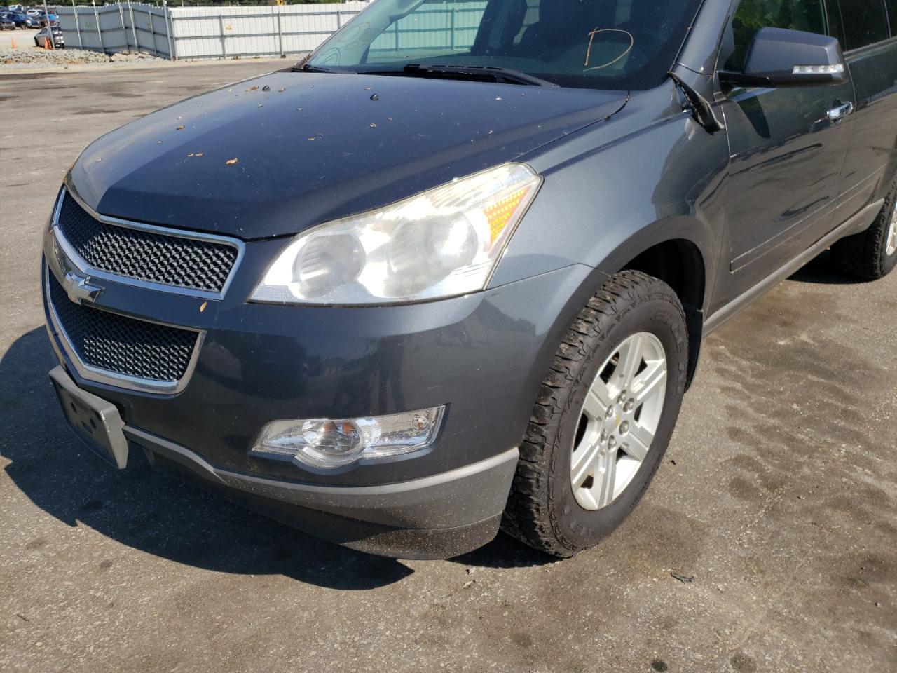Photo 9 from auction – 2011 CHEVROLET TRAVERSE L with VIN 1GNKRJED5BJ221131