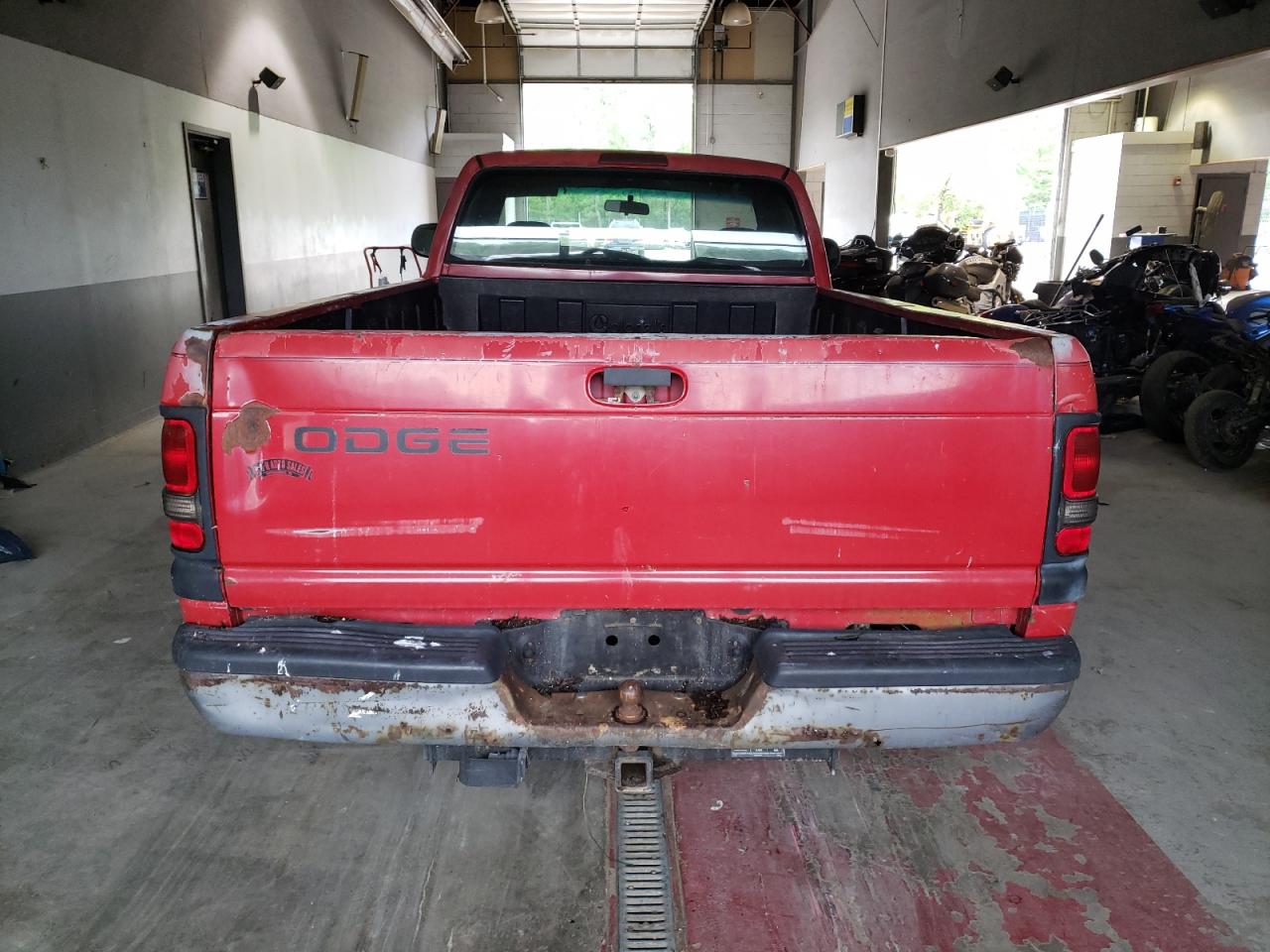 Photo 6 from auction – 1998 DODGE RAM 1500 with VIN 1B7HC16X4WS664190