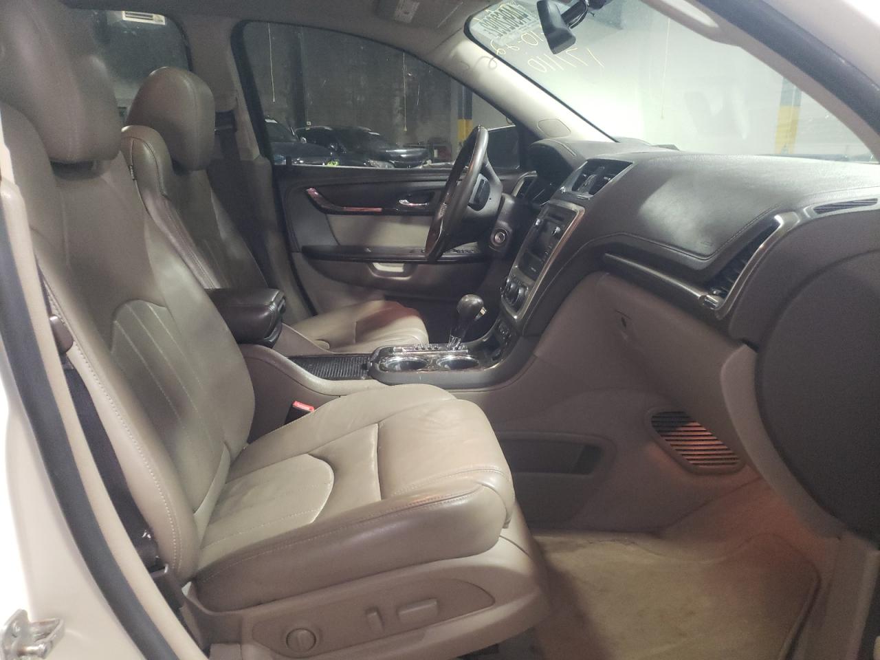 Photo 15 from auction – 2013 GMC ACADIA DEN with VIN 1GKKVTKD3DJ177111