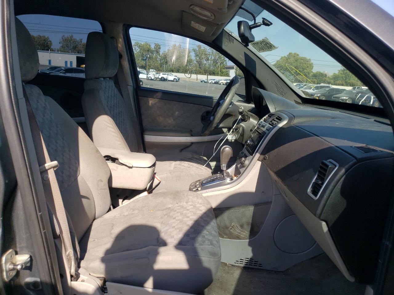 Photo 5 from auction – 2009 CHEVROLET EQUINOX LS with VIN 2CNDL23F996236327