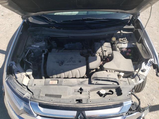 Photo 7 from auction – 2018 MITSUBISHI OUTLANDER with VIN JA4AZ3A32JZ040169