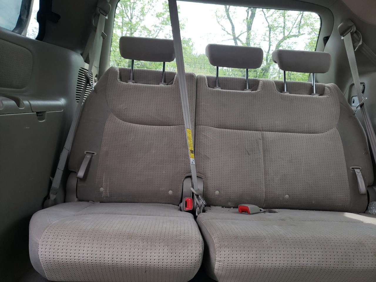 Photo 6 from auction – 2010 TOYOTA SIENNA CE with VIN 5TDKK4CC9AS335272