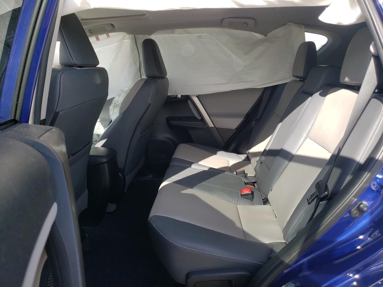 Photo 6 from auction – 2015 TOYOTA RAV4 LIMIT with VIN 2T3DFREV5FW232980
